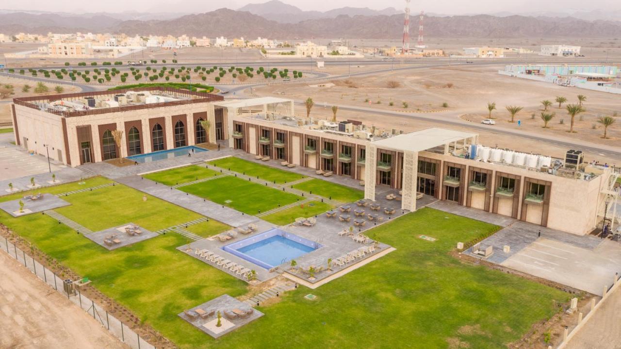 استراحة الفيحاء Al Feyhaa Resthouse Hotel Samail Luaran gambar